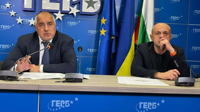 Животът ще ни върне прехласването по партията на промяната. Това