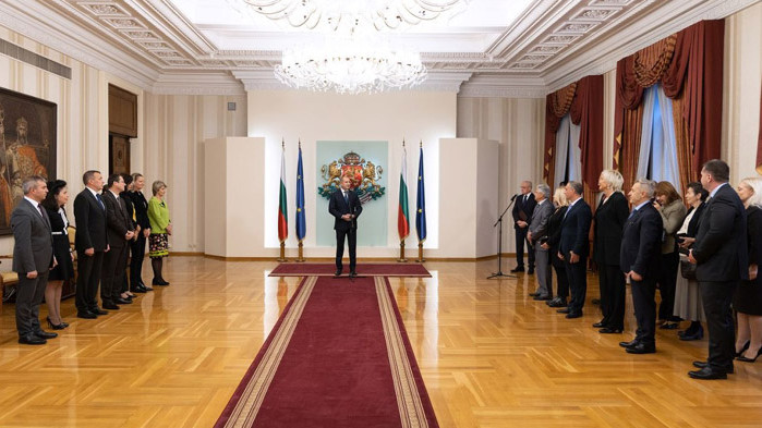 Румен Радев удостои изявени български спортисти с Почетен знак на президента