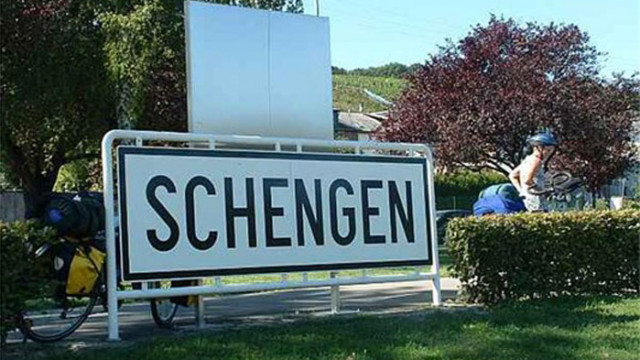 Разширяването на Шенгенското пространство с три нови страни разделя европейците