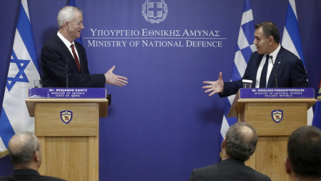 Министрите на отбраната на Израел и Гърция подчертаха в петък значението на