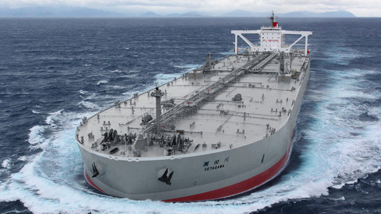Ще успее ли Русия да превозва петрола си само със собствени танкери