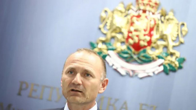 Служебният министър на енергетиката Росен Христов потвърди информацията че кабинетът