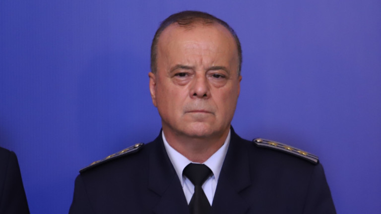 Тенчо Тенев отрича за полицейски чадър над Семерджиев