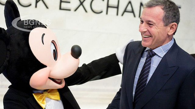 Компанията Disney уволни своя главен изпълнителен директор Боб Чапек и