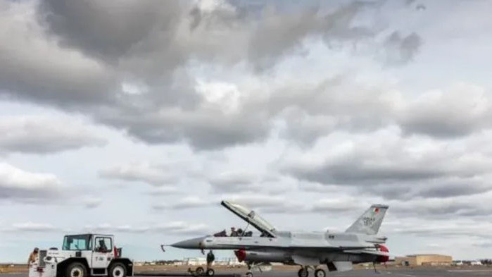 От компанията добавиха, че останалите изтребители са в процес на