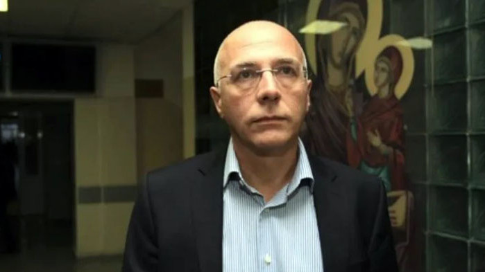 Операцията на полицая ранен по-рано днес при катастрофа с нелегални