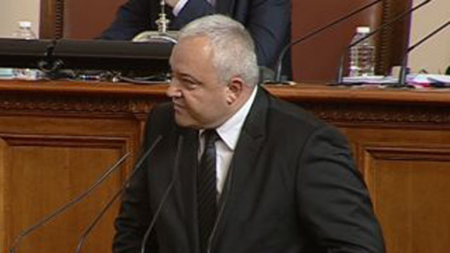 ДБ също искат оставката на министър Демерджиев