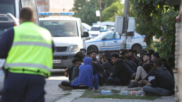 Заловиха турски гражданин да транспортира незаконно пребиваващи чужденци в Тополовград