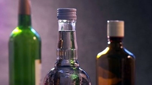 Екипи на турската жандармерия иззеха 55 тона фалшив алкохол в