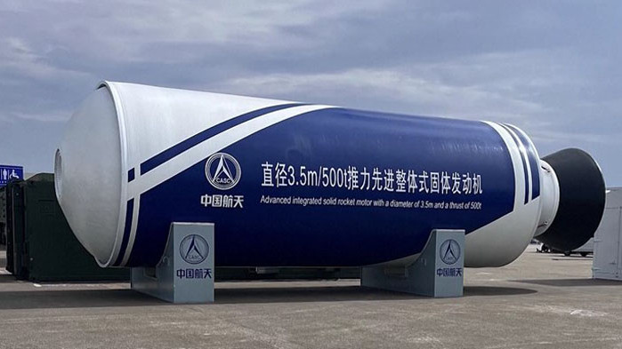 Китай тества първия двигател с течен кислород и керосин с висока тяга за многократна употреба