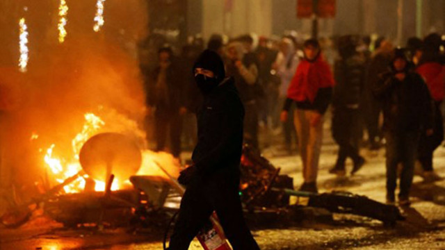 Безредици в Брюксел след победата на Мароко над Белгия Полицията