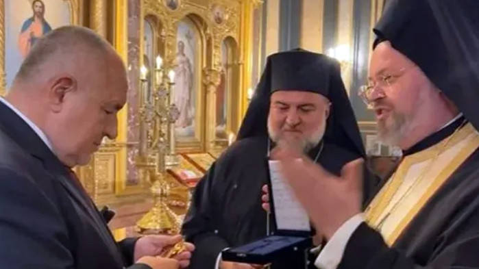 Борисов на специална литургия в Желязната църква и дарове за България (ВИДЕО)