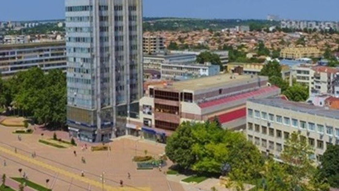 През третото тримесечие на 2022 г. общият брой на заетите