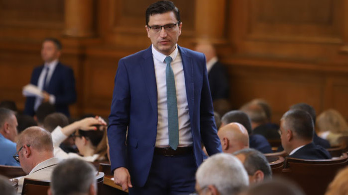 Венко Сабрутев сам се издаде, че незаконно е броил гласове, заедно с членове на СИК