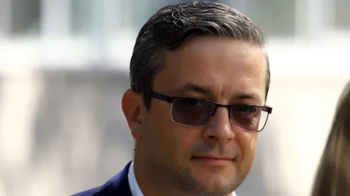 Те винаги са работили този парламент да приключи и час