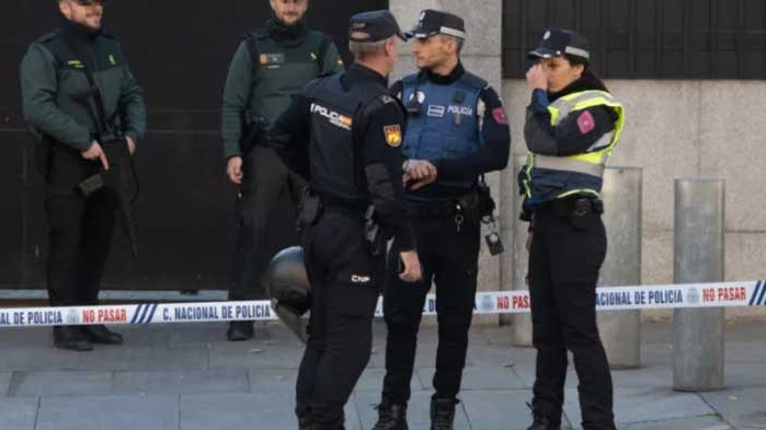 Украинските посолства и консулства в шест европейски страни са получили