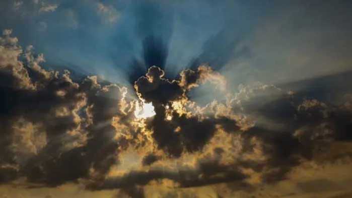 Времето ще се задържи предимно облачно на отделни места с