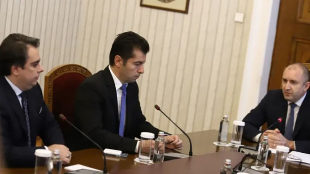 Президентът Румен Радев отрече да се среща с Бойко Борисов