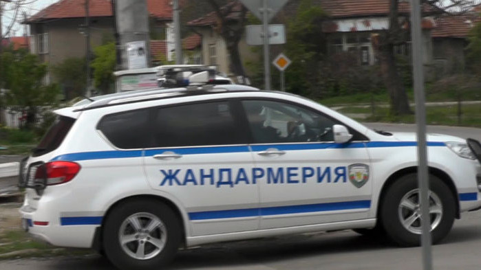 Лек автомобил се блъсна в джип на жандармерията край Малко Търново