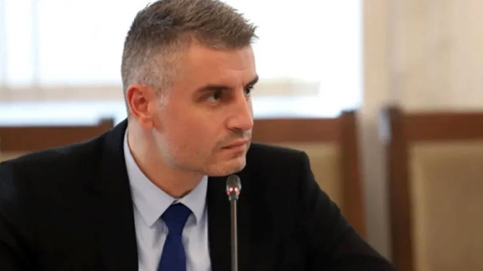 Странни слухове за физически сблъсък в ПП: Радослав Рибарски бил Венко Сабрутев заради „Лукойл“?