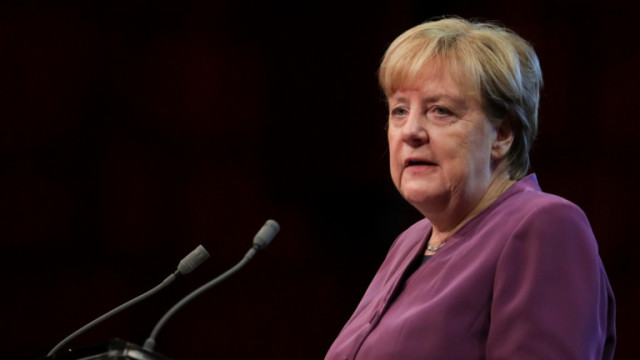 Бившият германски канцлер Ангела Меркел разкритикува отбранителната политика на собственото си