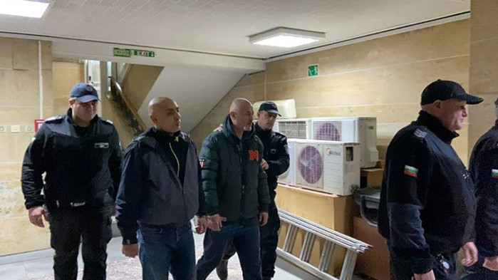 С 20 удара за 10 мин. Цанко Петрунов и Кирил Стоянов умъртвили клошаря до Джумая джамия