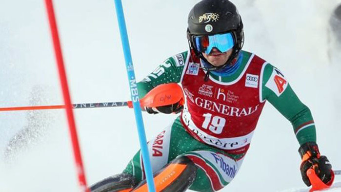 Най-добрият ни скиор Алберт Попов сподели задоволство от старта си