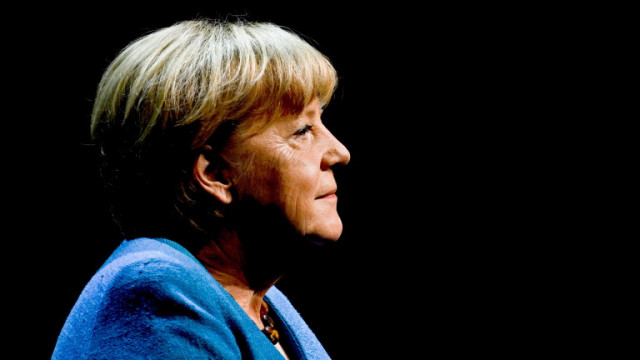 Признанието на бившия германски канцлер Ангела Меркел  че от самото начало