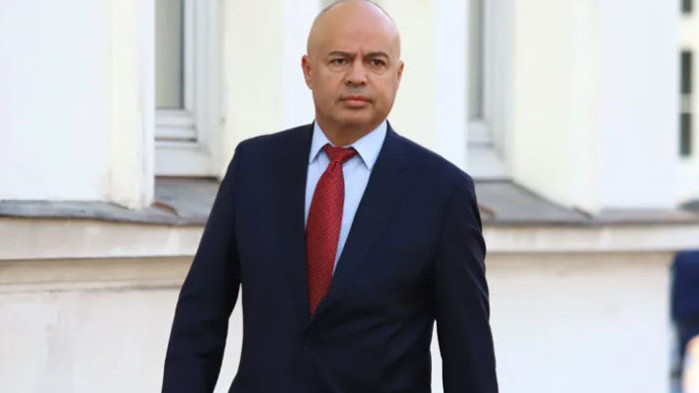 БСП няма да подкрепи кабинета. ГЕРБ няма да се върнат в политиката днес.