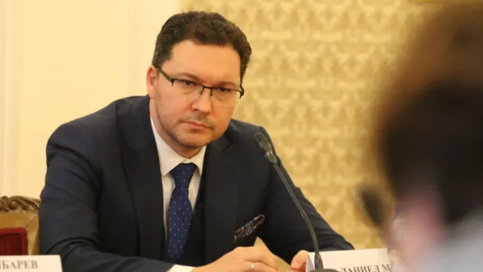 Зам.-председателят на ГЕРБ Даниел Митов осъди прокуратурата на 25 хил.