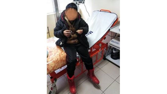 Граничари спасиха от измръзване двама мигранти - баща и босо дете