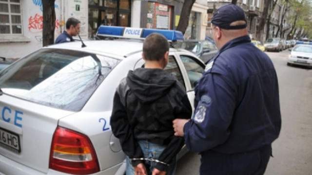Двама 16 годишни младежи са задържани за побои в Сандански и