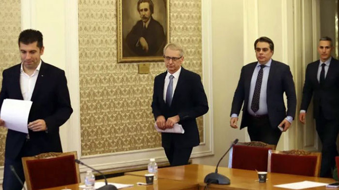 ПП се срещнаха с партиите да търсят подкрепа за кабинет, само ДБ категорично "за"