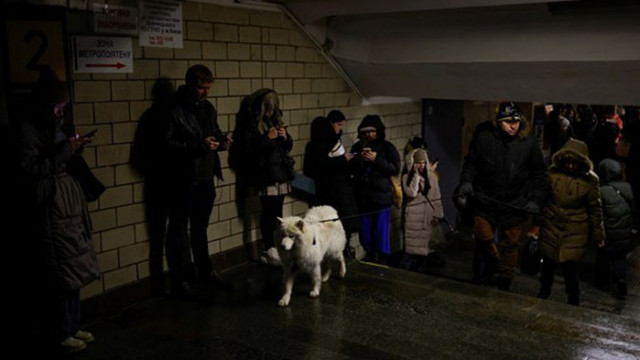 След най масираните от седмици руски ракетни удари в Киев днес