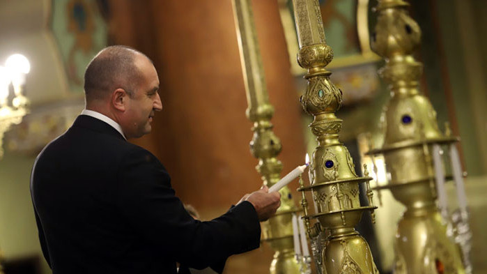 Румен Радев: Ханука носи надежда в днешното време на засилващо се противопоставяне