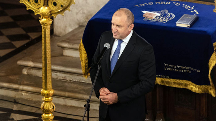 Румен Радев: Ханука носи надежда в днешното време на засилващо се противопоставяне