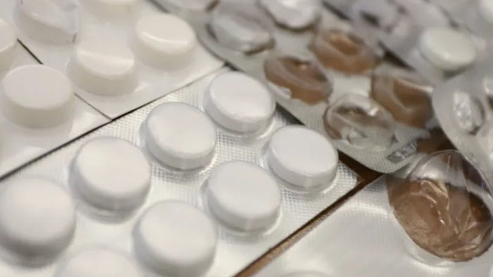 Здравното министерство: 7 медикамента липсват у нас, не се планира извънреден внос