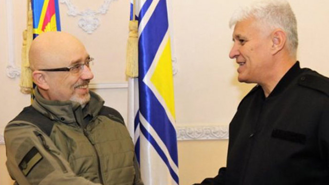 Министърът на отбраната Димитър Стоянов е на посещение в Украйна