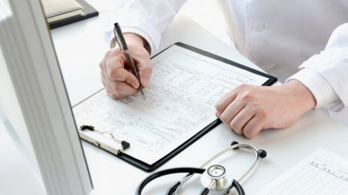 Работещите българи ползват болнични средно два пъти в годината, като