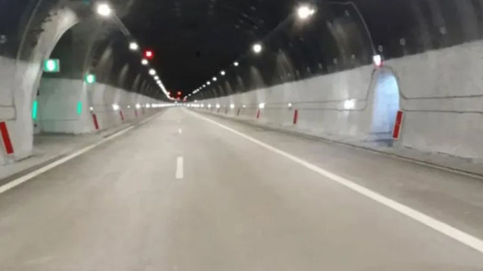 Пуснато е движението без ограничения в двете тръби на тунел