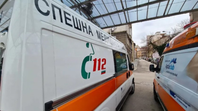 Трима мъже - на 26, на 22 и 18 години,