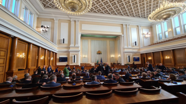 Депутатите приеха на първо и второ гласуване на Законопроект за