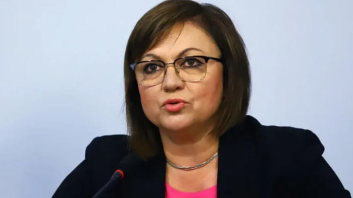 Корнелия Нинова е оптимист, призова Радев да връчи следващите мандати
