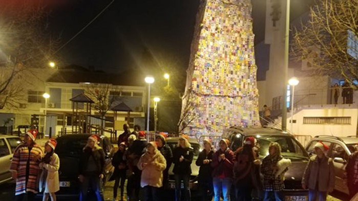 В Португалия направиха най-голямото плетено коледно дърво