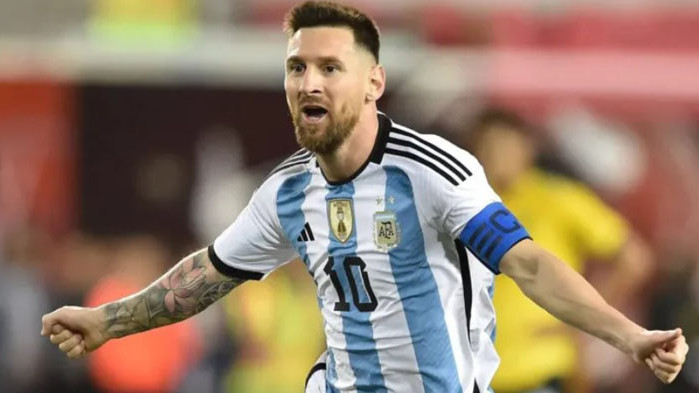 Капитанът на Аржентина Лионел Меси е постигнал принципна договорка за