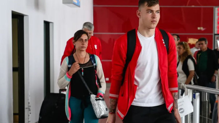 Вратарят на Славия и националния отбор на България получи международно