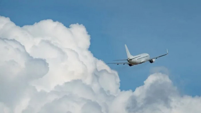 Инфаркт на пасажер върна самолет, навлязъл на българска територия, обратно в Истанбул