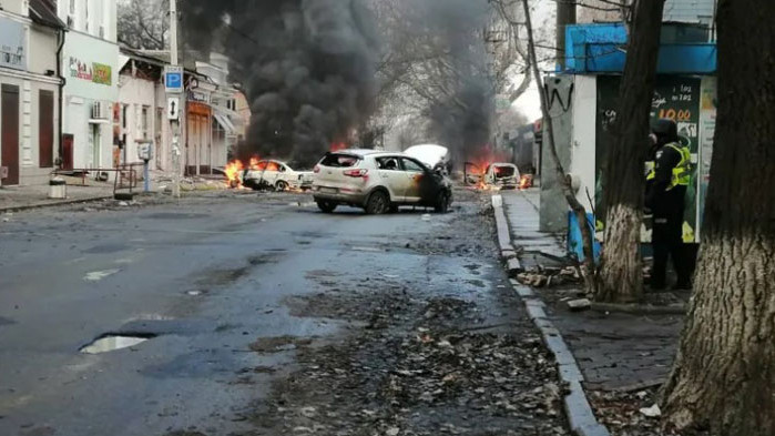 Руски атаки над Херсон, жителите се евакуират