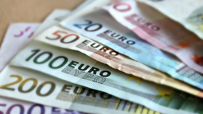 Еврото се котира стабилно над 1,6 долара