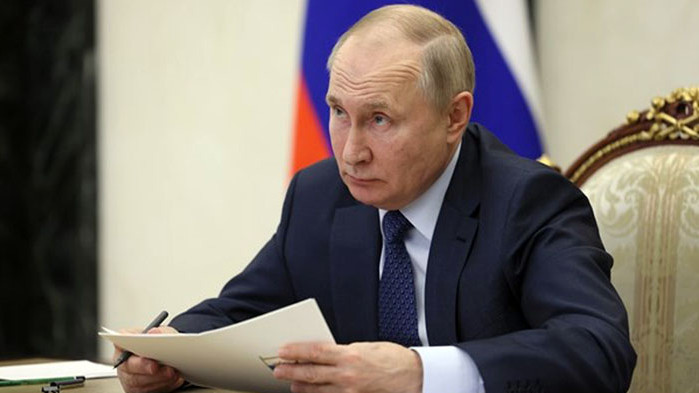 Руският президент Владимир Путин подписа вчера закон, в който е